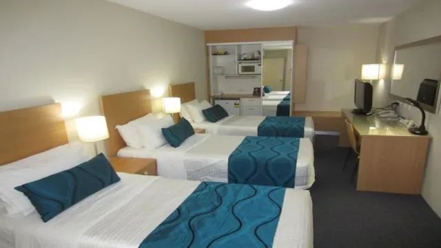Wingate by Wyndham Farmington NM photo 2