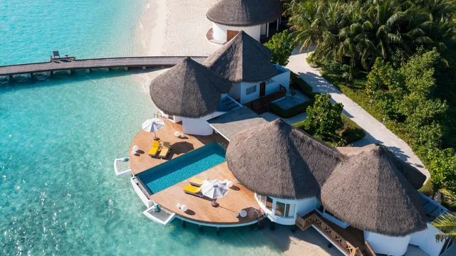 Mercure Maldives Kooddoo Resort photo 8