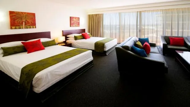 Outrigger Resort Gold Coast photo 5