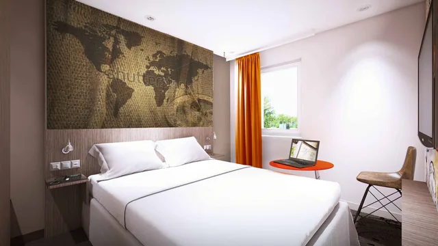 Ibis Styles Hy?res Rooftop & Spa photo 1