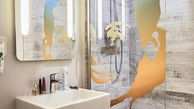 Ibis Styles Hy?res Rooftop & Spa photo 7