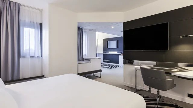 Novotel Tours Centre Gare photo 2