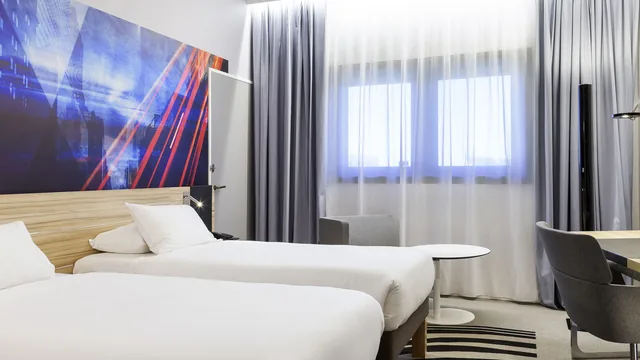 Novotel Tours Centre Gare photo 4