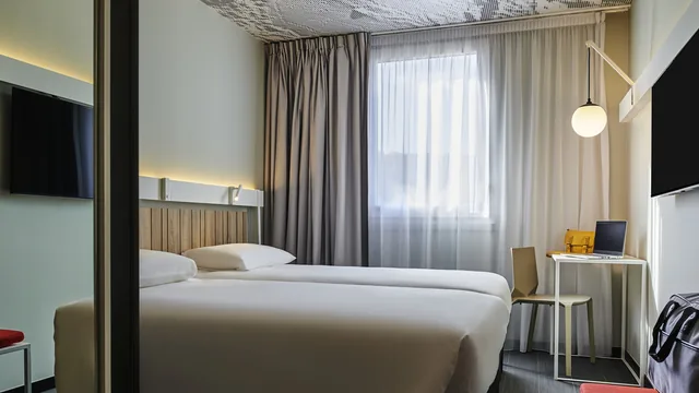 Ibis Montlh?ry Paris Sud photo 3