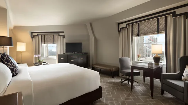 Fairmont Hotel Macdonald photo 1