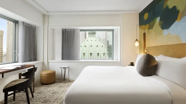 Fairmont The Queen Elizabeth photo 5