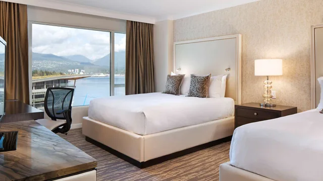 Fairmont Waterfront photo 4