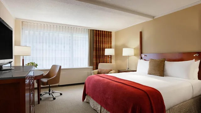 Fairmont Winnipeg photo 2