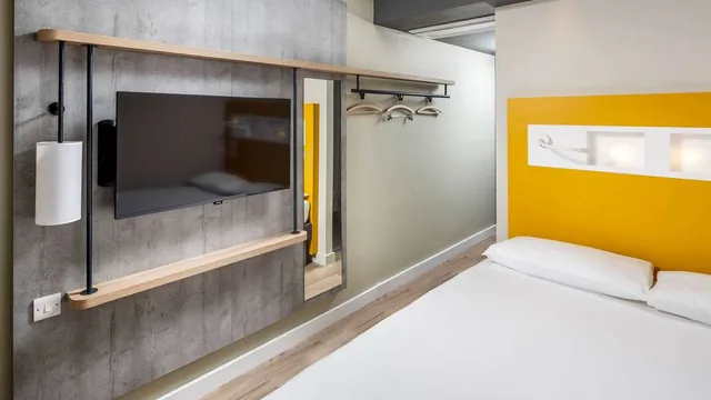 Ibis budget Swindon photo 4