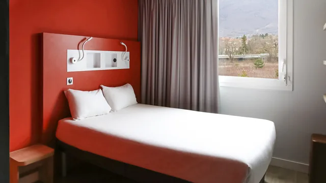Ibis Budget Saint-Genis-Pouilly Genève photo 11