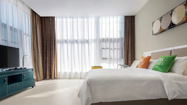 Ibis Styles Kunming Nanping Waliking Street photo 7