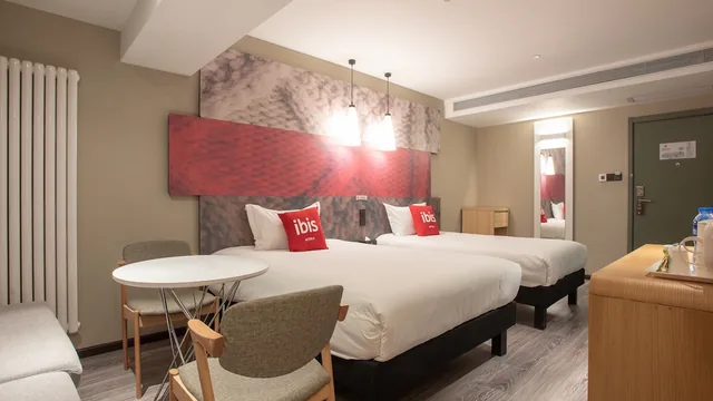 Ibis Lanzhou Peili Square Hotel photo 4