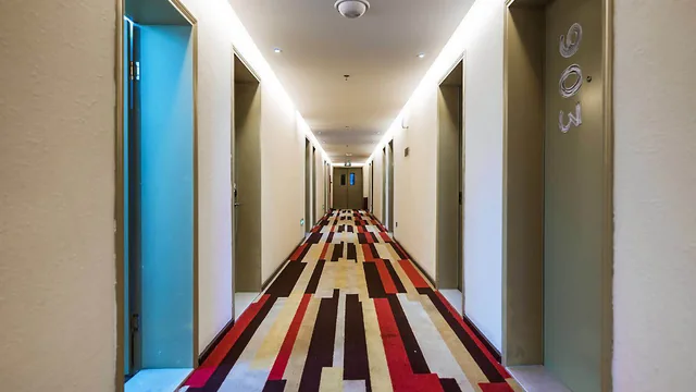 Ibis Luoyang Railway Station Hotel photo 7