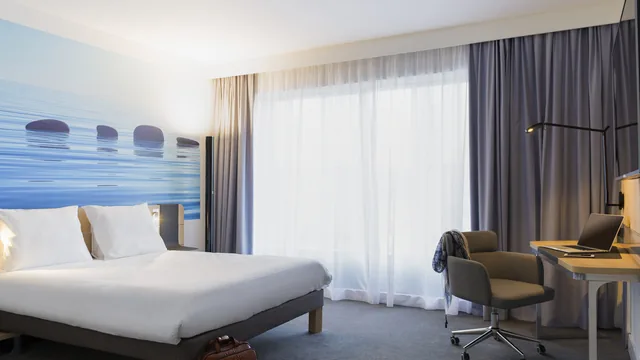 Novotel Charleroi Centre photo 1
