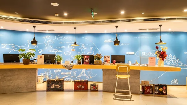 Ibis Luoyang Baolong Square Hotel photo 6