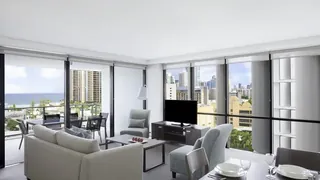 Mantra Circle on Cavill Surfers Paradise