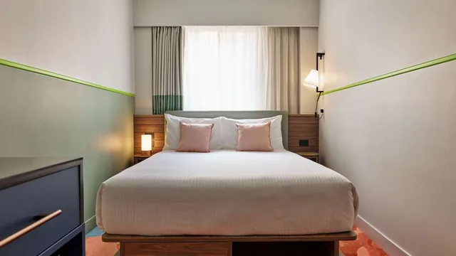 The Clarence Hotel Sydney photo 2