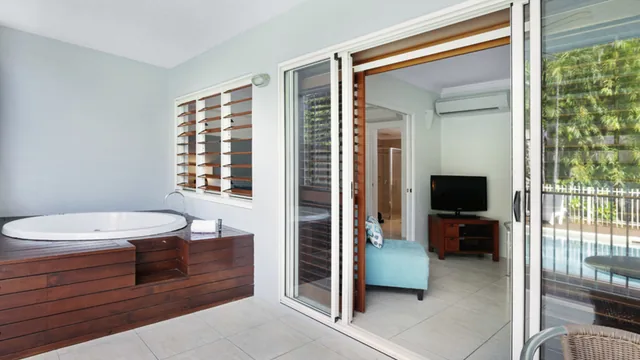 Mantra Aqueous Port Douglas photo 10