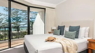 Mantra Coolangatta Beach