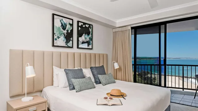 Mantra Coolangatta Beach photo 3