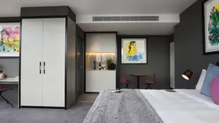 The Chen Melbourne - Art Series