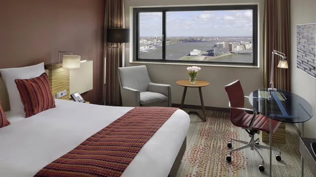 Mövenpick Hotel Amsterdam City Centre photo 3
