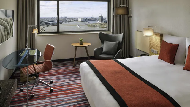 Mövenpick Hotel Amsterdam City Centre photo 9