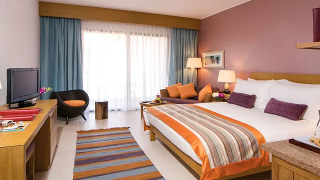 Mövenpick Tala Bay photo 5