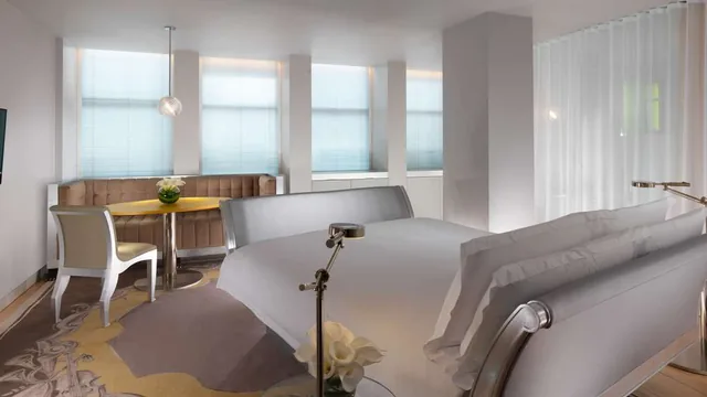 Sanderson London photo 3