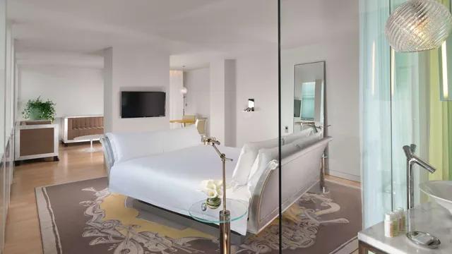 Sanderson London photo 6