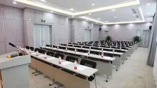 Mercure Wuhan Yangluo