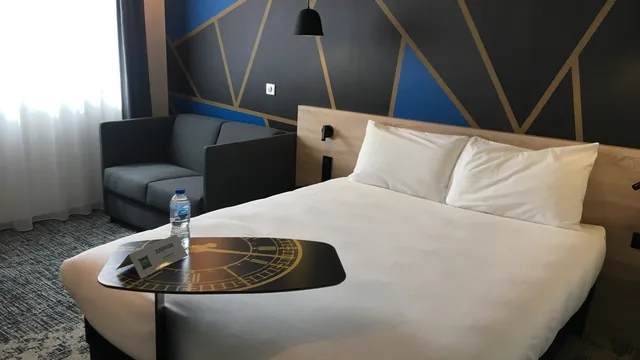 Ibis Styles Valenciennes Petite For?t photo 2