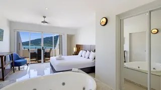The Sebel Whitsundays Airlie Beach