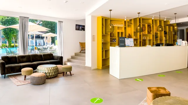 Ibis Styles Golden Sands Roomer Hotel photo 11