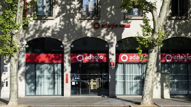 Aparthotel Adagio Lyon Patio Confluence photo 11