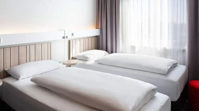 Ibis Berlin Airport (newly opened) photo 6