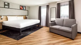 Ibis London Heathrow T5