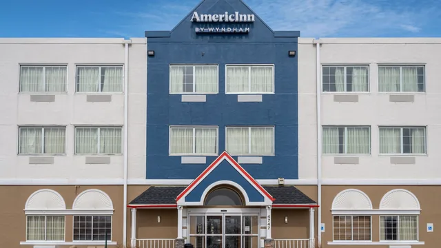 AmericInn by Wyndham Cedar Rapids North photo 8
