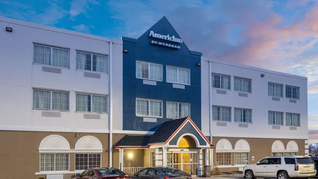 AmericInn by Wyndham Cedar Rapids North photo 10