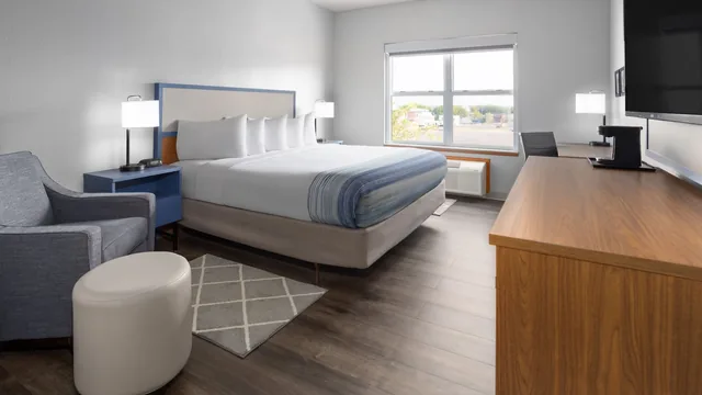 AmericInn by Wyndham Iron Mountain photo 8