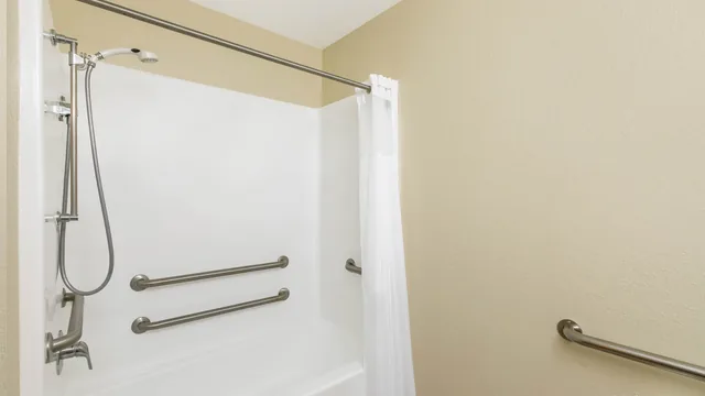 AmericInn by Wyndham Prairie du Chien photo 8