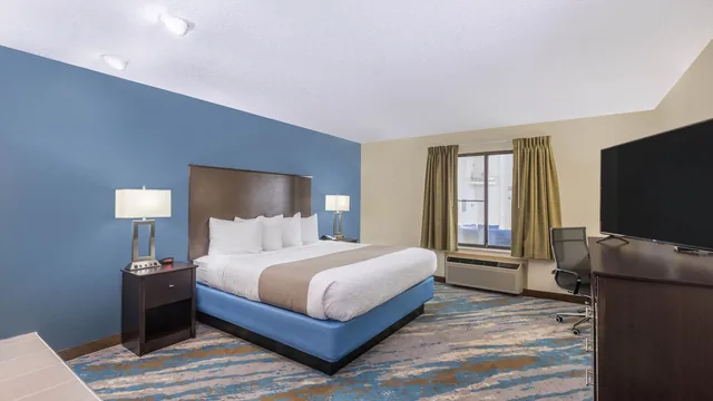 AmericInn by Wyndham Prairie du Chien photo 9