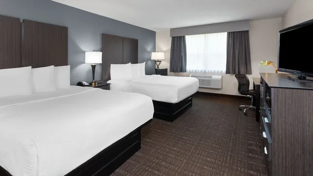 Baymont by Wyndham Chester IL photo 10