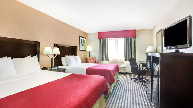 Baymont by Wyndham Dallas/ Love Field photo 11