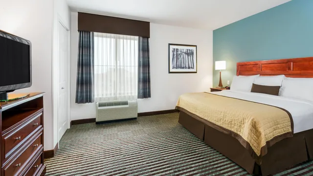 Baymont by Wyndham Denver International Airport photo 9