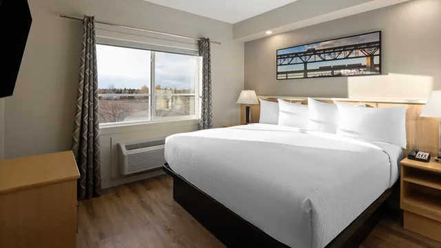 Baymont by Wyndham West Edmonton photo 5