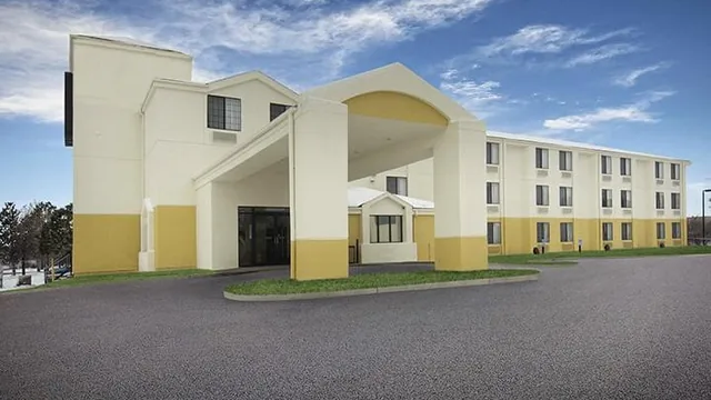 Baymont by Wyndham Fort Collins photo 11