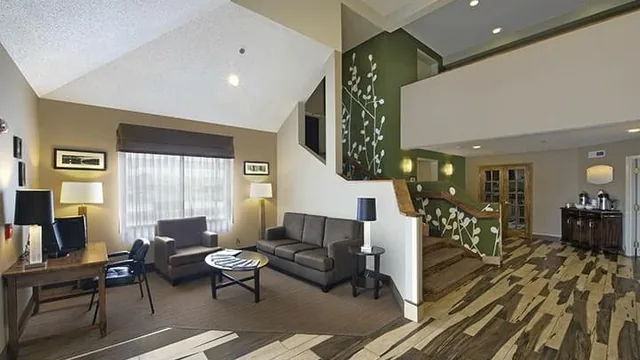 Baymont by Wyndham Fort Collins photo 12