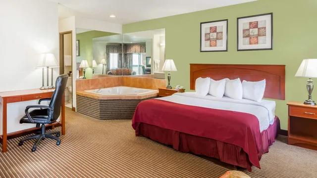 Baymont by Wyndham Jackson photo 2
