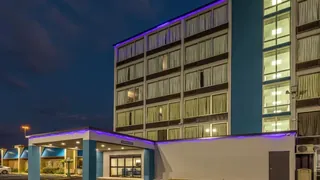 Baymont by Wyndham Laredo